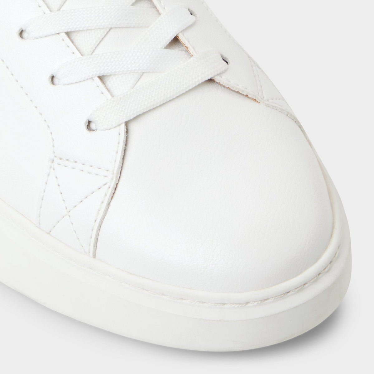 Aldo Toddy in White - Low top sneaker