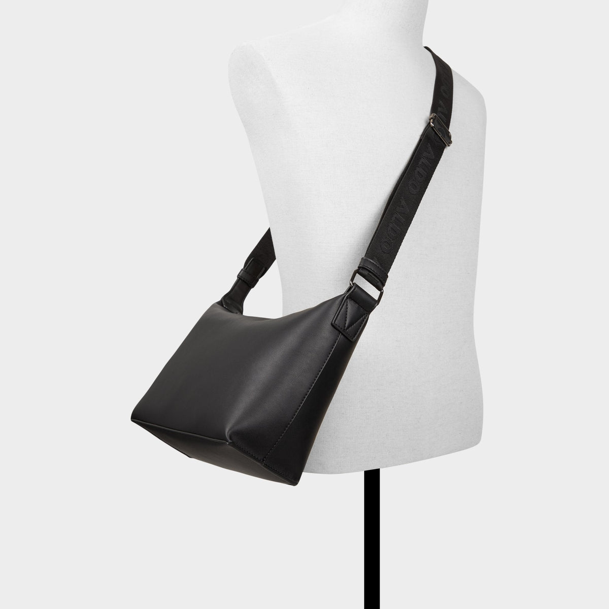 Aldo Alderwoodd in Other Black - Crossbody bag
