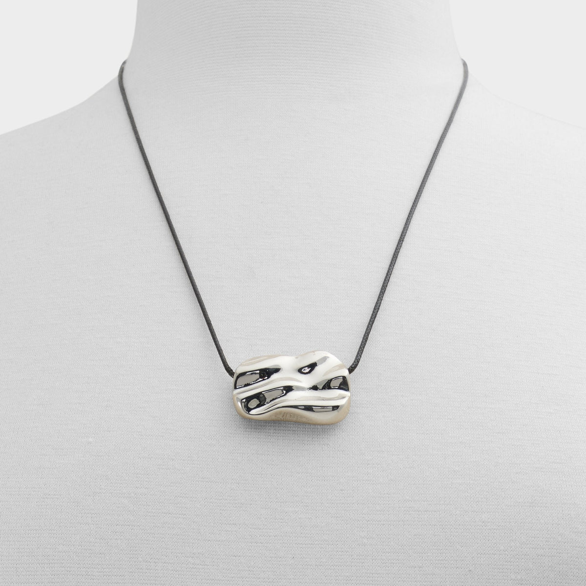 Aldo Zayna in Black Silver Multi - Necklace